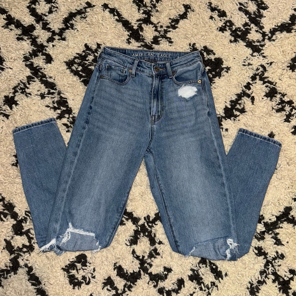 AE mom jean